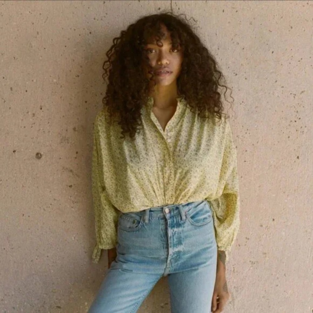 Doën O’Keeffe Top in Moonflower, Pale Yellow Floral Button-Up Blouse - Picture 2 of 12